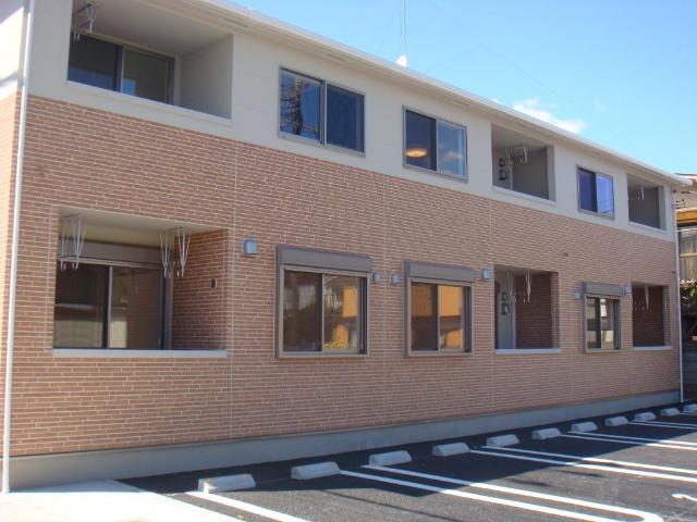 レ・セーナ202号室 外観写真（昼）