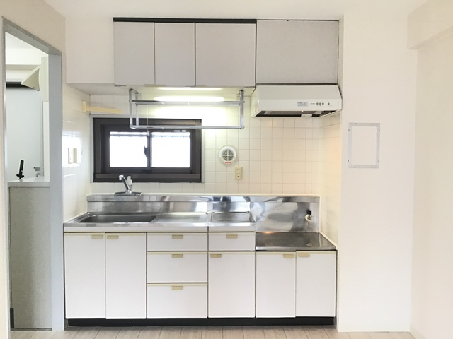 ウィンザーハイム相模原0402号室 キッチン