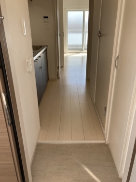 リブリ・大宮土呂 玄関