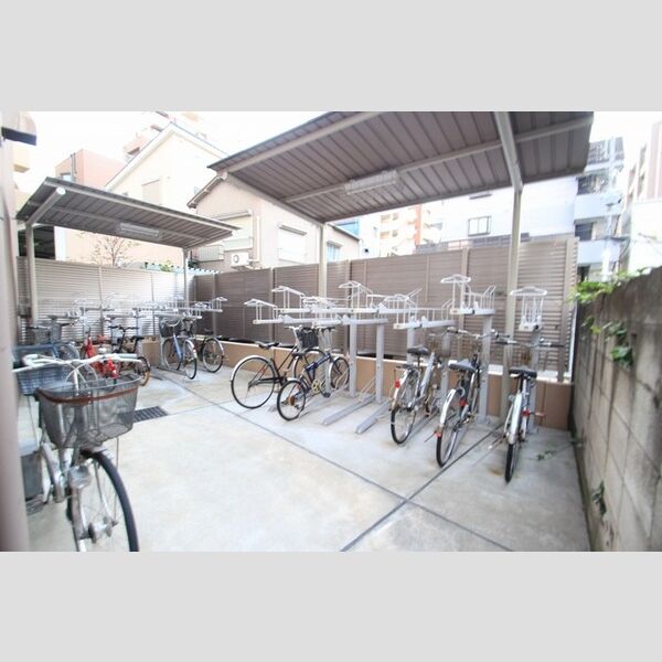 A8301号室 駐輪場