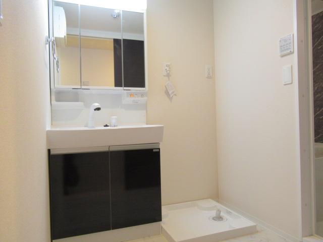 イーストガーデン 独立洗面所