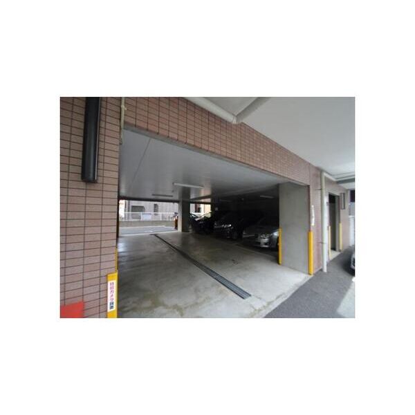 クラーシェ妙典 駐車場