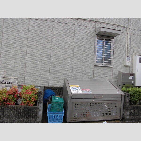 ソラーレ102号室 ゴミ置場