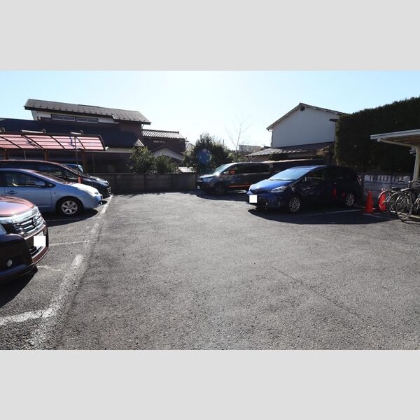 カサグランデ　エラン 駐車場