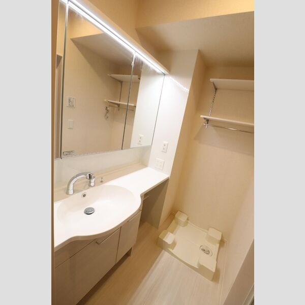 メゾンヴィクトワール梶ヶ谷103号室 同建物別部屋の参考画像