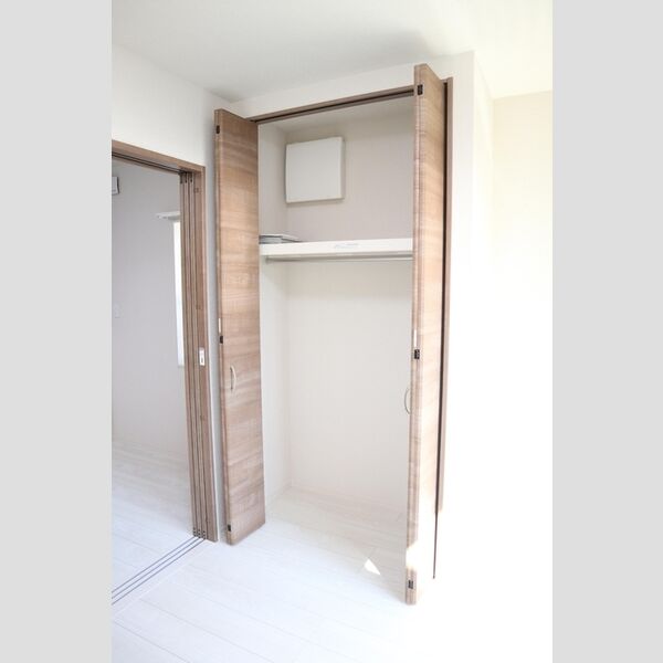 パルナシウス クローゼット