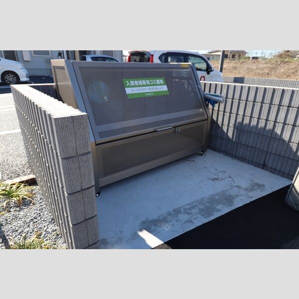 D・ルチア 周辺