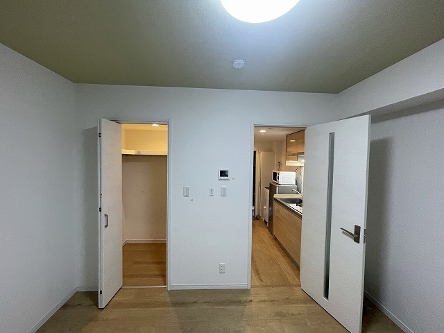 ラフィーナー幕張本郷(E-177)1階 リビング