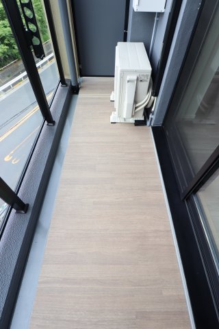 ジェノヴィア赤羽0503号室 バルコニー