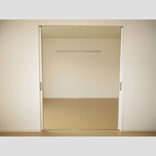 リビングタウン南花島　B201号室 洋室①