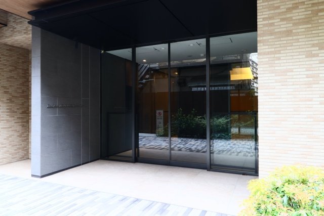 デュオヴェール赤羽ＦｏｒｅｓｔＣｏｕｒｔ5階 エントランス