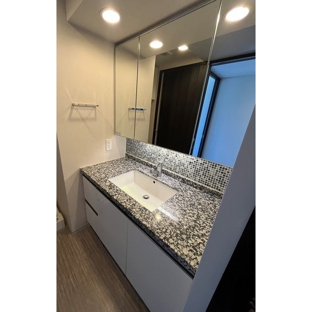 クレヴィア原宿1104号室 同建物別部屋の参考画像