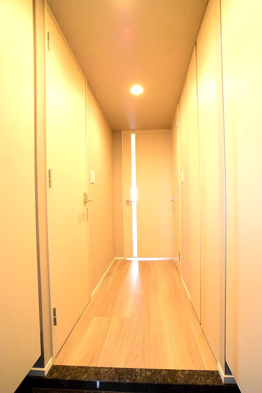 グランドコンシェルジュ氷川台4階 ※カラータイプ異なります。