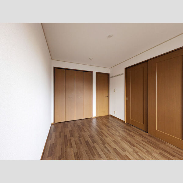 ダイナスティ102号室 洋室