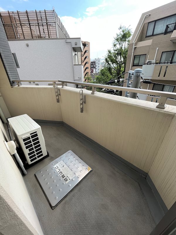 レジディア中落合A棟4階 バルコニー