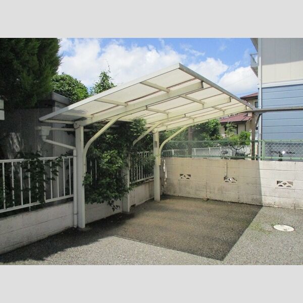 シンフォニーガーデン 駐輪場