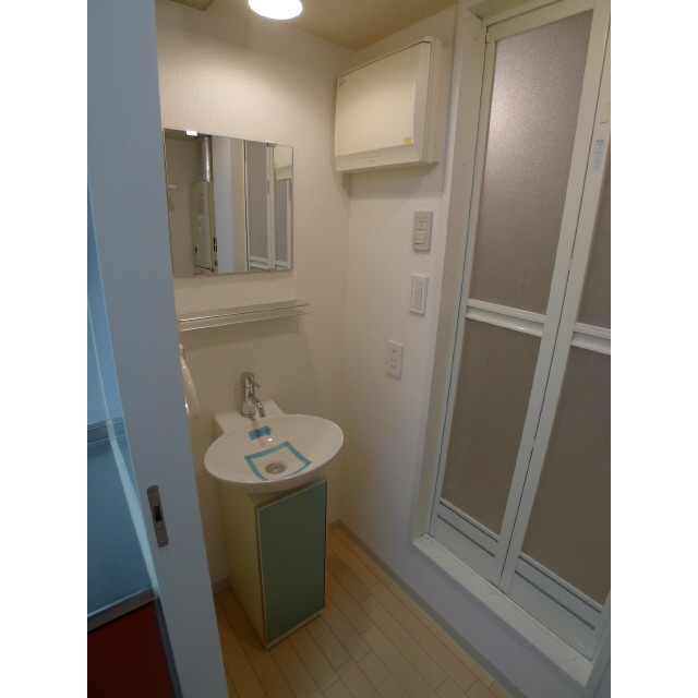 ZESTY松陰神社 内観