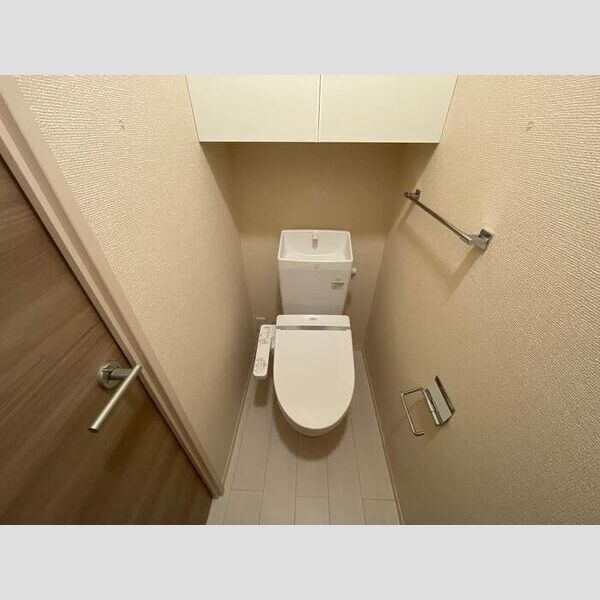 ジュネス前原103号室 トイレ