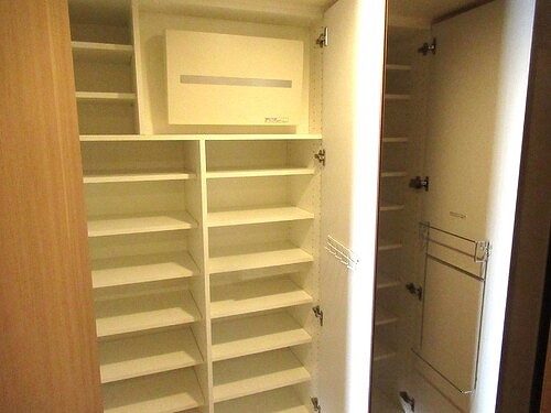 ライオンズタワー柏 玄関収納　※同タイプ別部屋2023年7月撮影