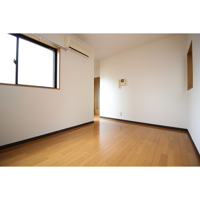 プレール明大前 リビング