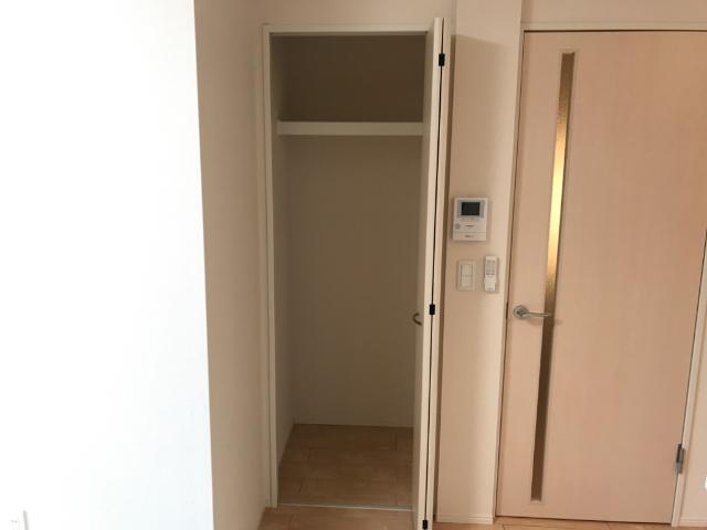 サン・グリーン リビング収納