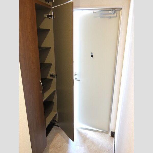 サニーウェル 玄関