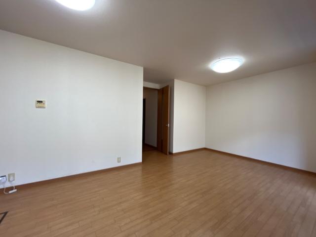 クレメント駒木Ｂ リビング