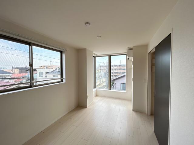 Ｃｈａｒｍｅ　Ｓｕｅｎａｇａ 洋室