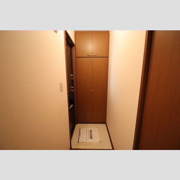 サーンク都 玄関