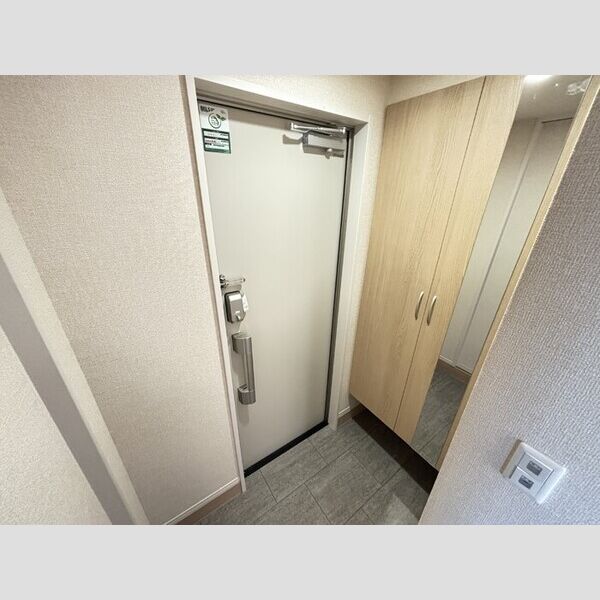 プランドール・さくら103号室 玄関