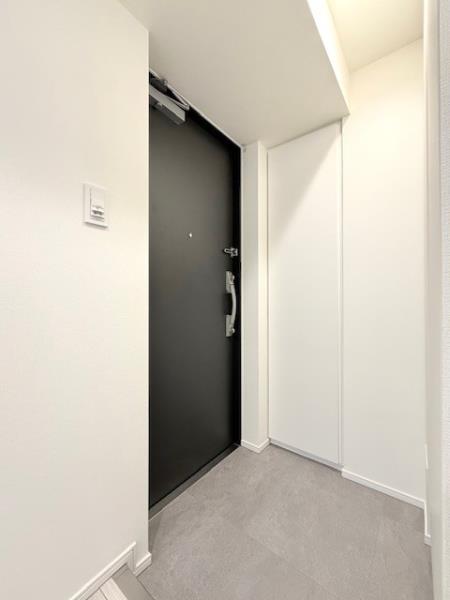 エレミ本蓮沼9階 玄関