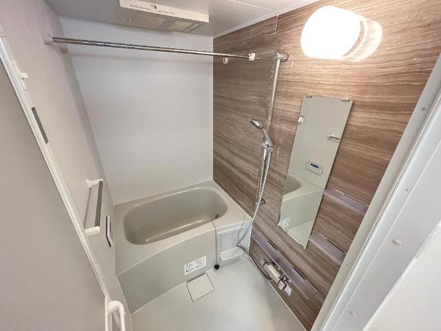 ラピスラズリ 追焚き機能付きバス