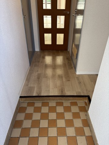 ホームズ山王0406号室 玄関