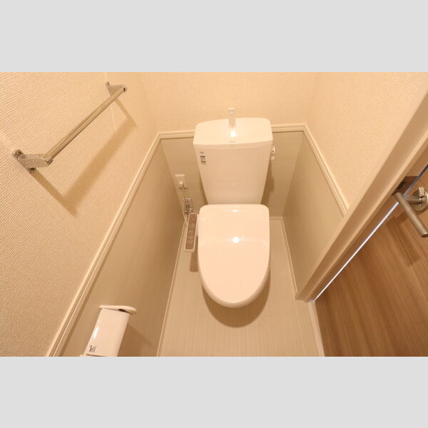 La Pomodoro　B 温水洗浄暖房便座