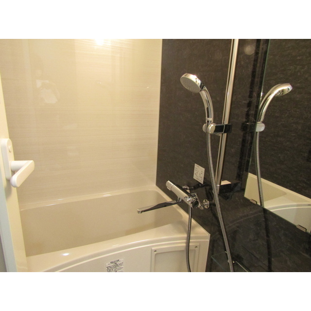 ロアール横浜南伍番館7階 お風呂