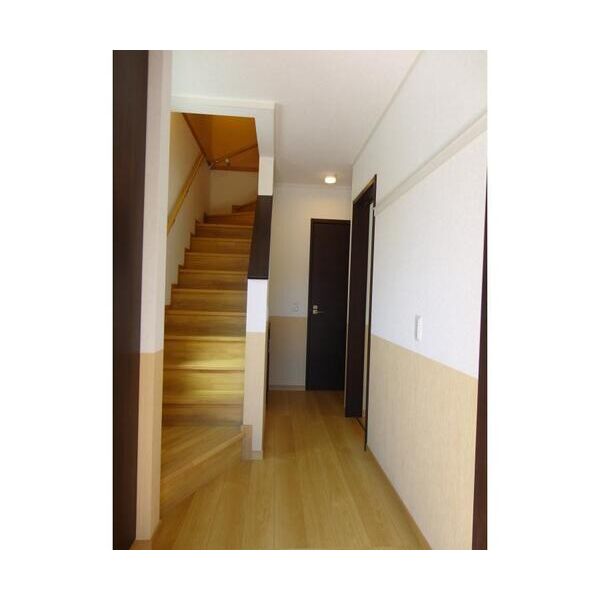 プランドールHINATA1号棟 玄関