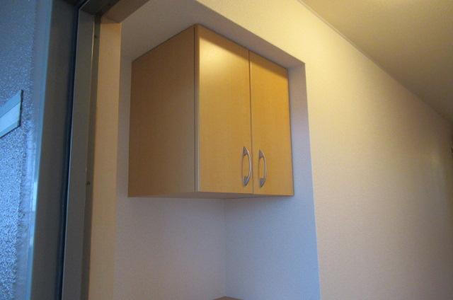 ルミナス砂川七番 靴箱上部