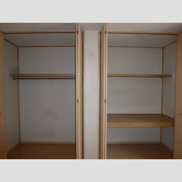 ウール クロッシェ　A/B/CB102号室 ウール クロッシェB102洋室1収納