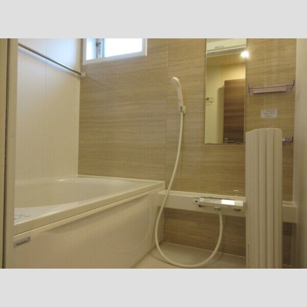 蒼の杜　風 ★浴室には換気が出来る窓があります・追い炊き機能付き★