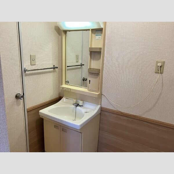 サンヴィラージュA・BA102号室 洗面台