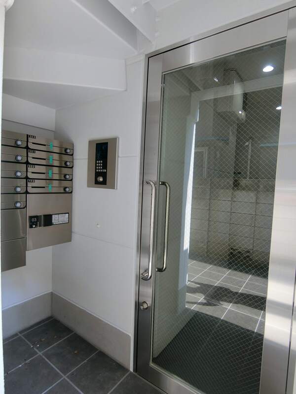 グランクオール中野新橋2階 エントランス