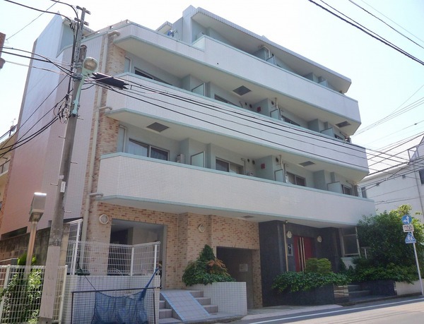 エスコートノヴェル代々木公園304号室 外観