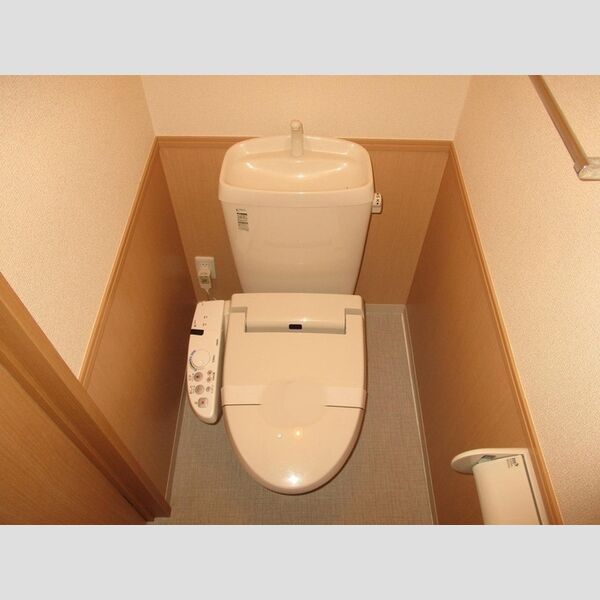 コスモヴィレッジ202号室 温水洗浄暖房便座