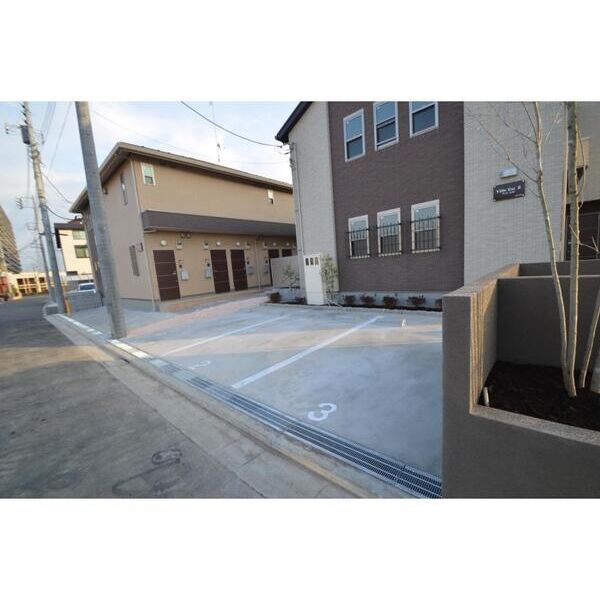 Ville　Est　II 駐車場