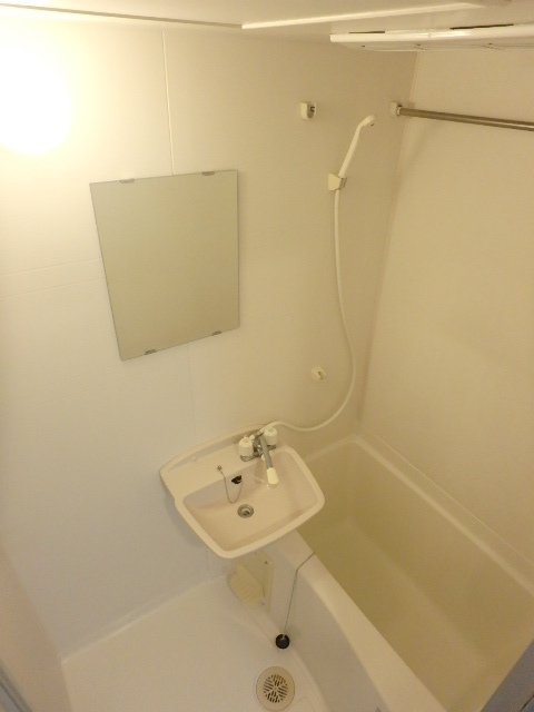 ガラ・ステージ国分寺4階 お風呂