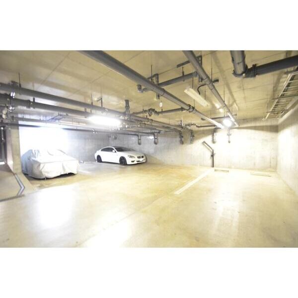 2232フレグランスアベニュー 駐車場