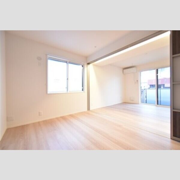 Same sky103号室 居室