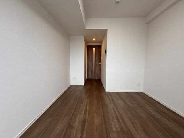 ケイディーエックスレジデンス原木中山0428号室 リビング