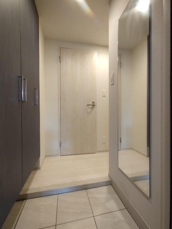 クレイシア川口 玄関