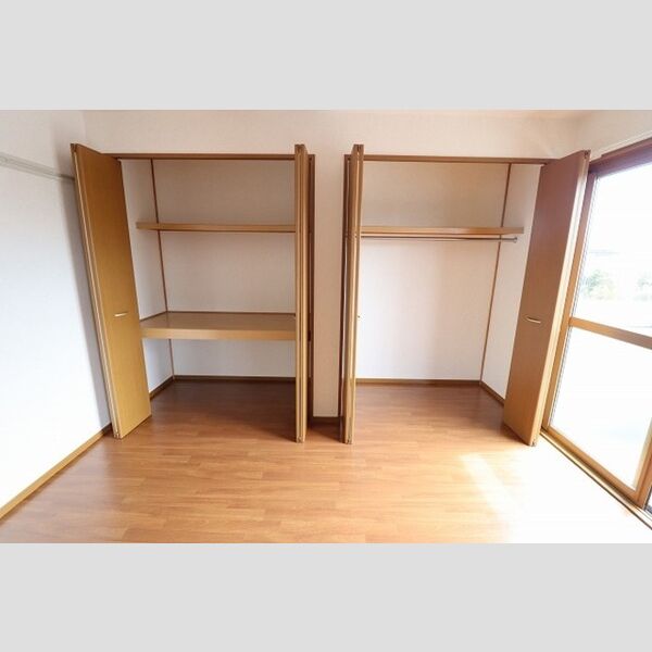 グランメール 物入(北側洋室)